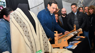 En Empedrado, Valdés inauguró la Feria Provincial de Artesanías "Arandú Po"