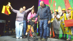 Claudio Polich cerró un fin de semana de intensa actividad junto a vecinos y familias correntinas