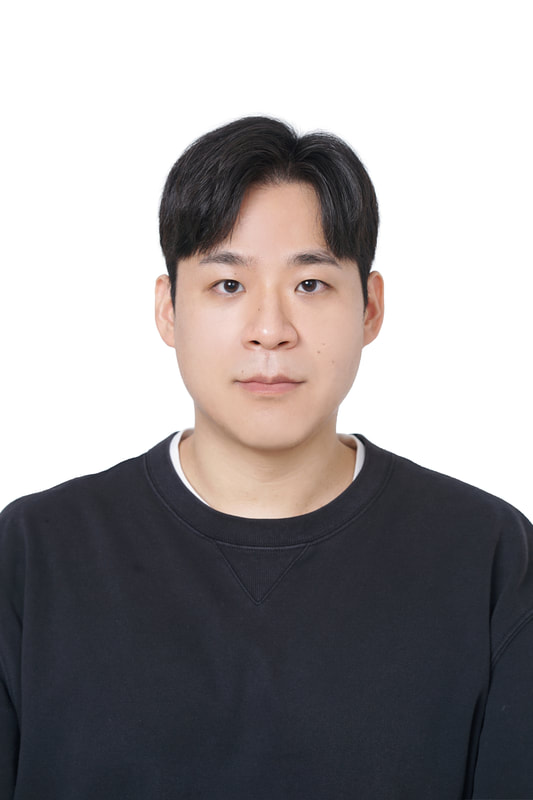 교수님 증명사진.jpg