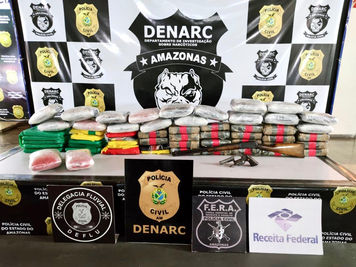 PC apreende 80 quilos de drogas em embarcações, nos municípios de Anori e Manacapuru