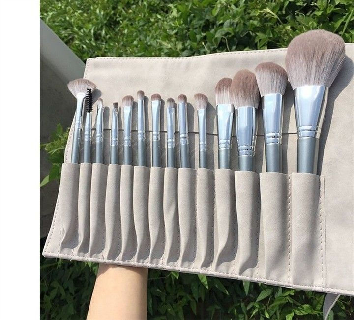 Thumbnail: First-time beginner makeup brush suit powder brush eye shadow brush blush brush 
