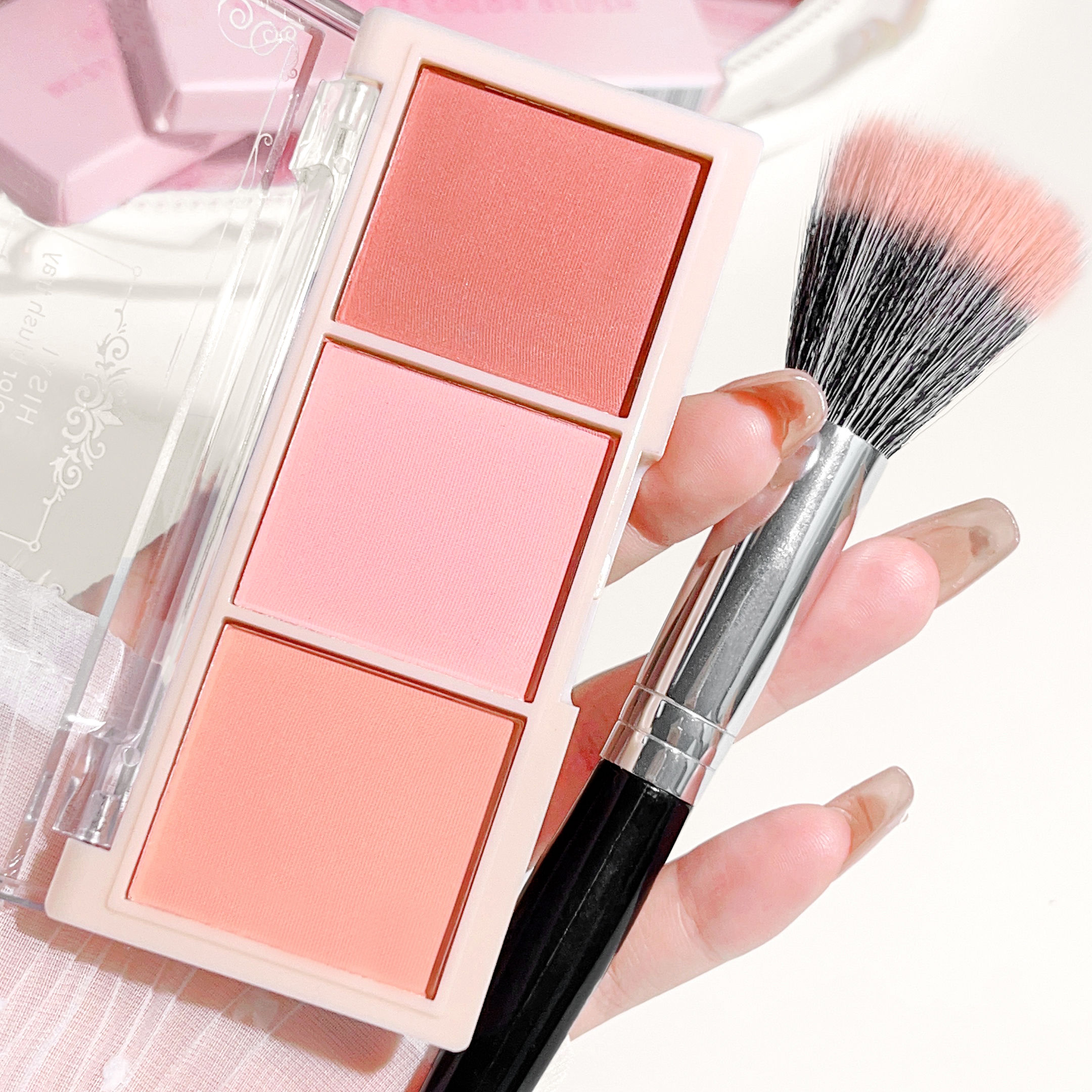HISYI three-color blush natural color rendering delicate non-flying powder matte