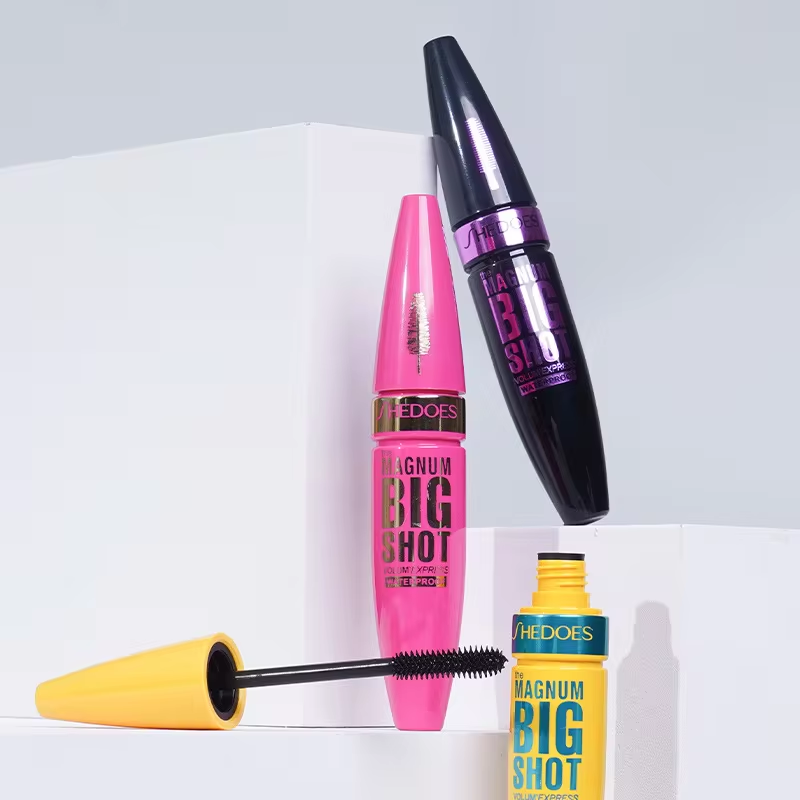 Thumbnail: 4D Black Mascara - Long-Lasting, Volumizing & Curling for All Skin Types - Perfe