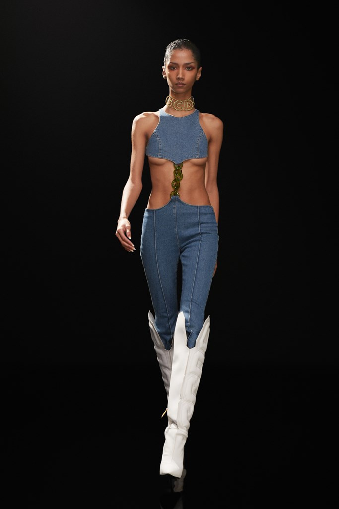 GCDS FW21 — Look 10
