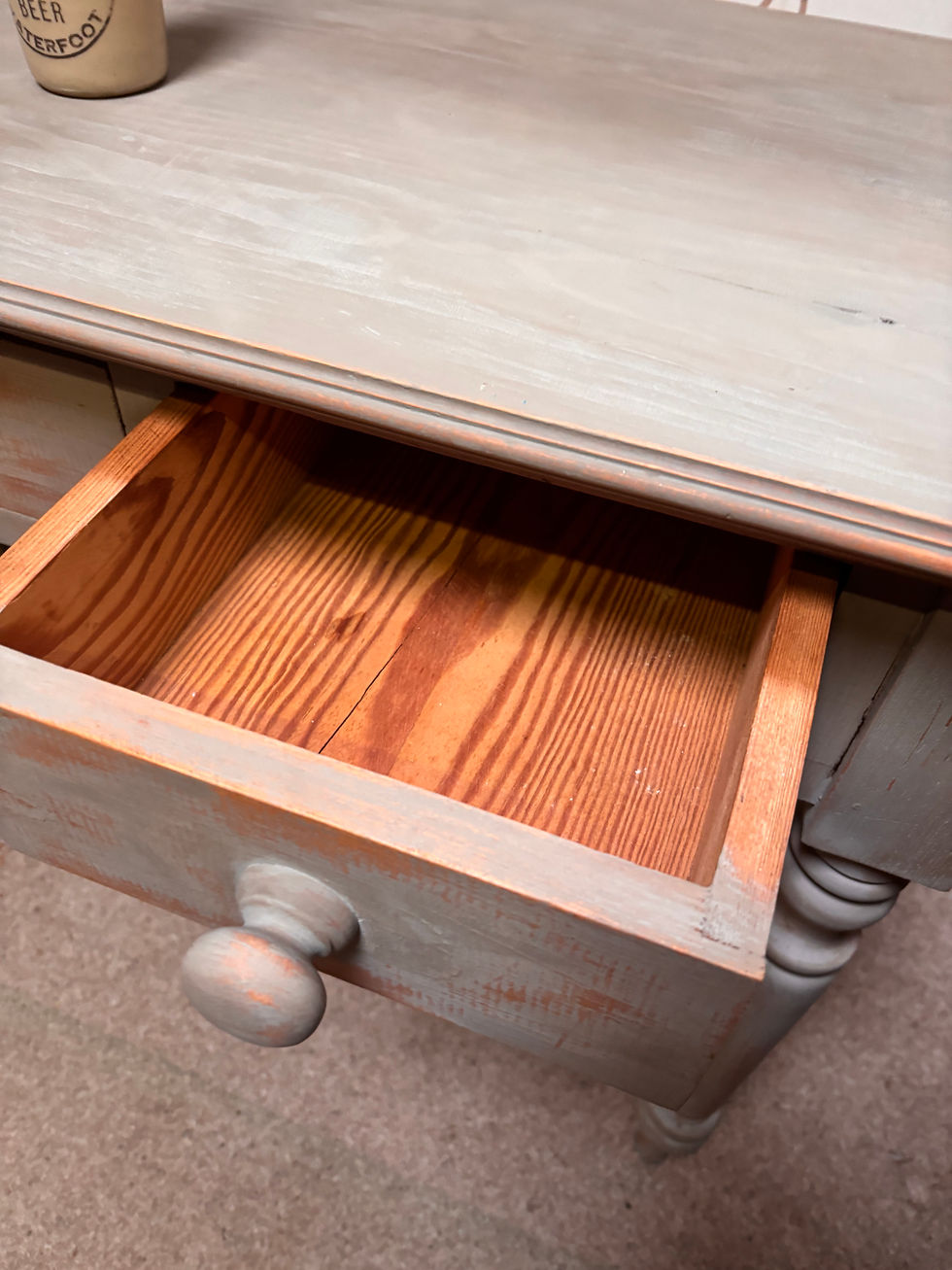 Thumbnail: Shabby chic dressing table 