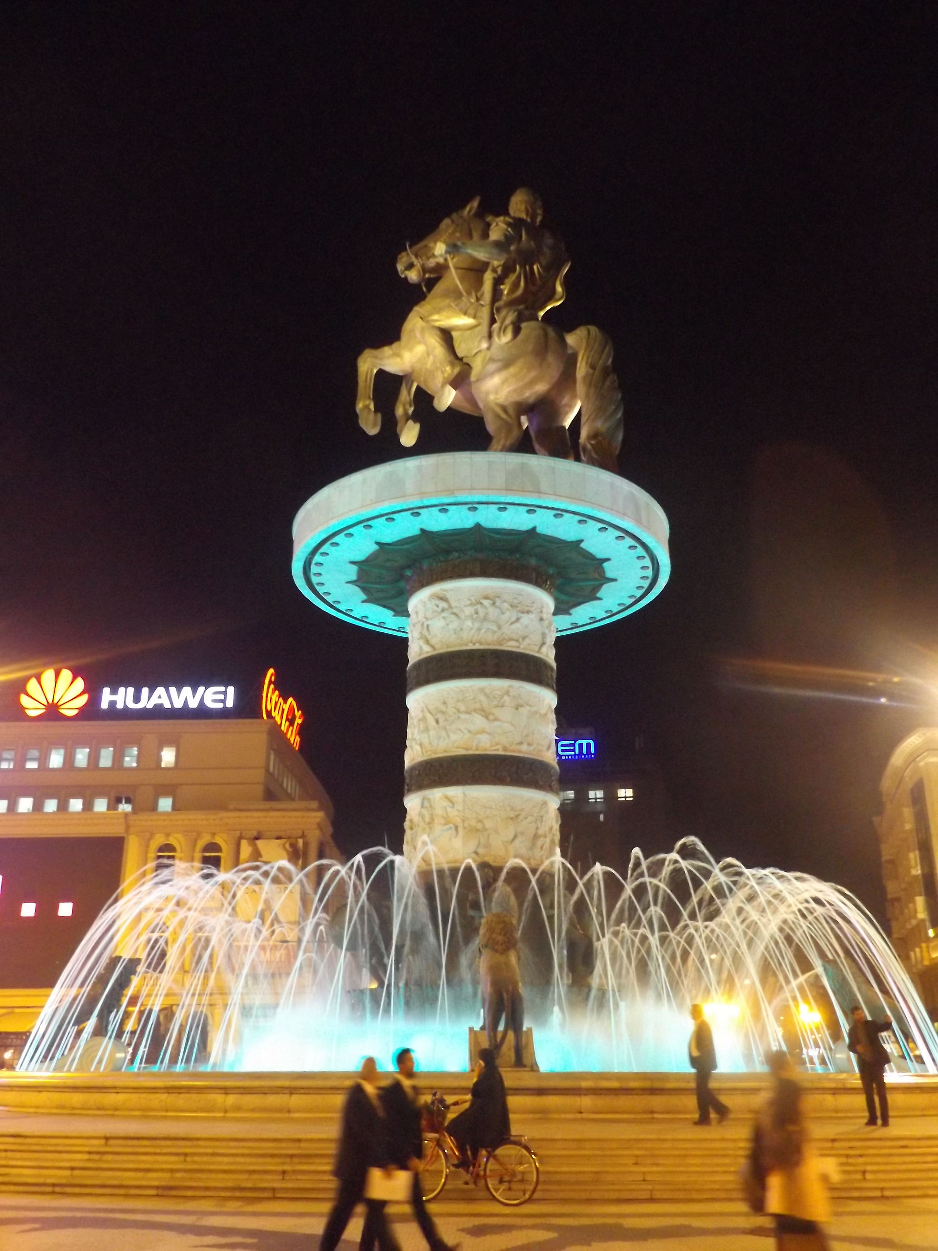 10 Alexander at Night