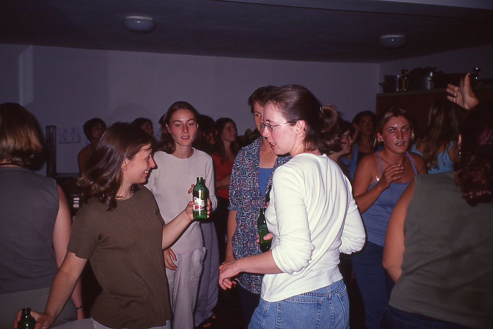 Lattes Party 1998 Mina