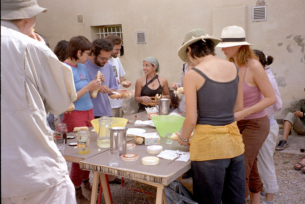 La Pause 2004