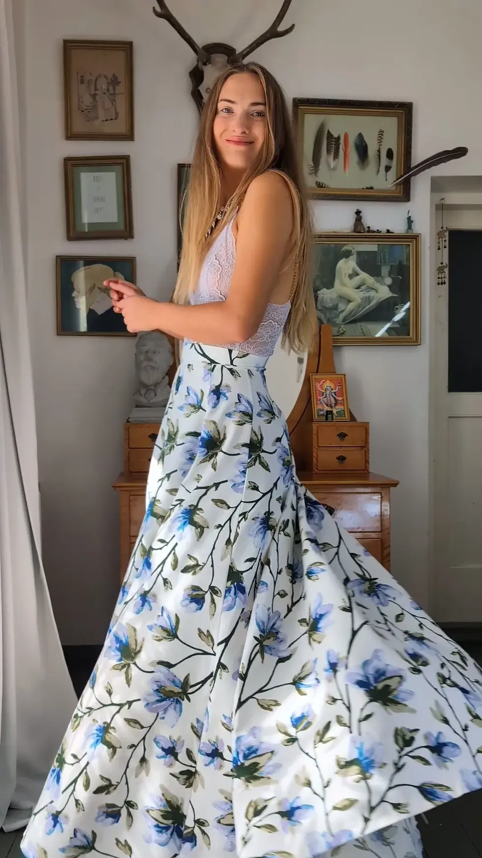 Thumbnail: PDF skirt pattern, wide evening skirt pattern for beginners, instant download