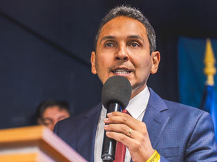 Prefeito de Nilópolis é alvo de operação da PF por compra de votos