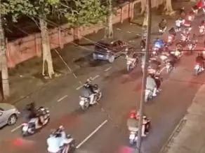 Protesto convocado por Oruam em apoio a MC Poze mobiliza motociclistas e causa transtornos na Zona Norte do Rio