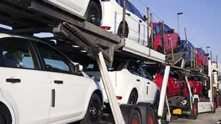Los 3 intentos (fallidos) de Trump para frenar los autos mexicanos