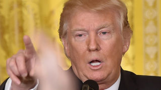 Trump va contra los estudiantes transgénero