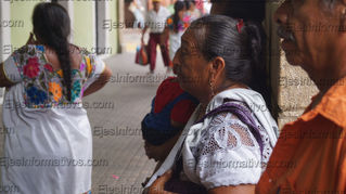 Integrantes de Antorcha Campesina protestan porque no les llegan los apoyos