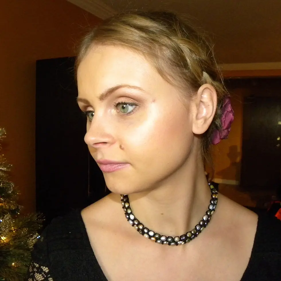 Thumbnail: Freshwater Multicolored Pearl Ribbon Necklace with detachable Hair Clip Flower