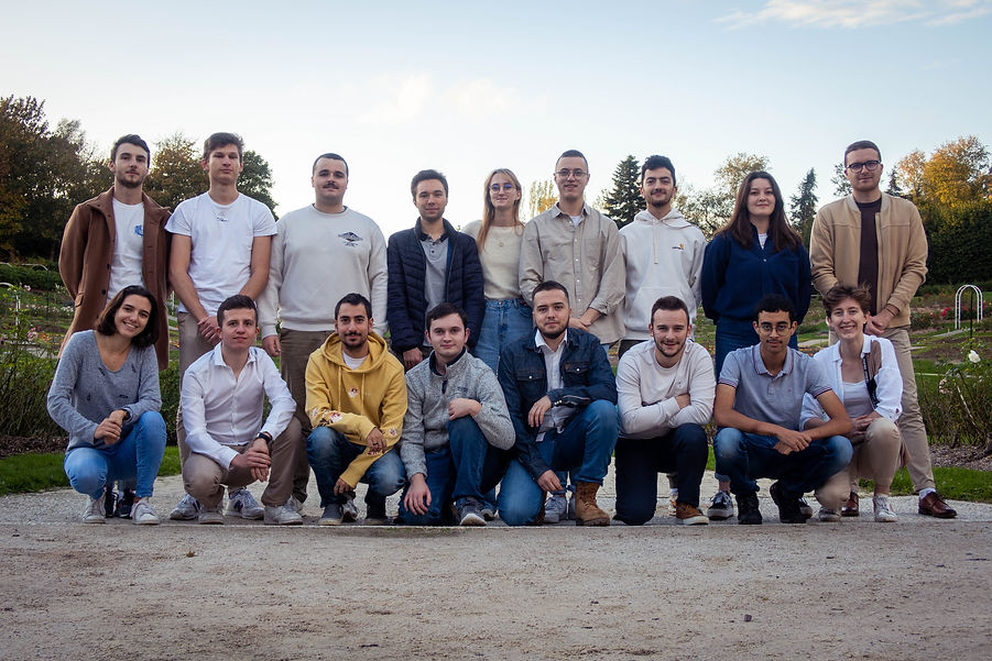 Groupe V1.jpg