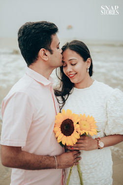 aniket-pawar-professional-snapstories-photography-packages-pre-wedding-couple-photoshoot-b
