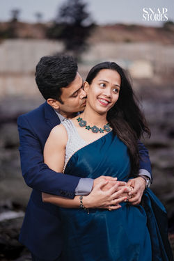 aniket-pawar-professional-snapstories-photography-packages-pre-wedding-couple-photoshoot-b