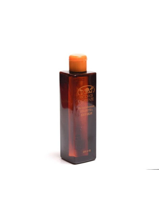 Olio solare all'olio di Argan Ricordi D'Oriente in flacone su sfondo bianco