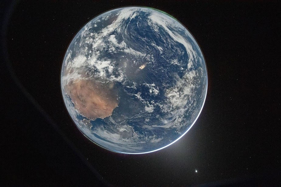 NASA divulga imagens inéditas da Terra captadas na missão Artemis II