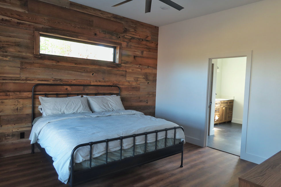 Right bedroom Towards bathroom 