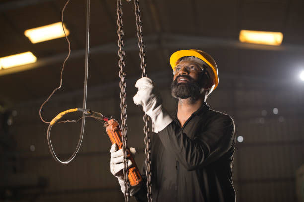 Electric Hoist sebagai Alat Angkat Andal di Lingkungan Industri Modern