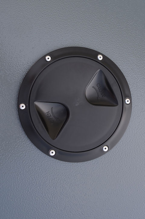 Energy EY-R10,5LWS 10,5 kVA Stage V gamma Rental – generatore trifase diesel 1500 rpm con motore Kohler.