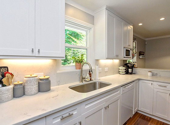 The Ryan Boggs group is dedicated to providing a quick and stress-free home-selling and homebuying journey in Middle Tennessee. From our client testimonials, we prove to be one of the best in local real estate. Buy your dream home for the perfect price and earn top dollar with your real estate now!
