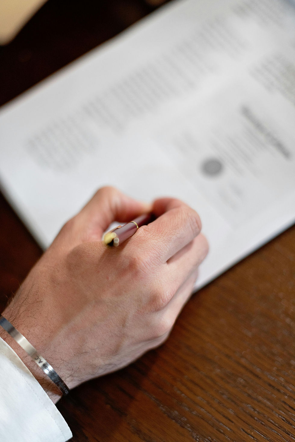 hand with pen