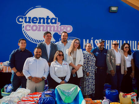 Jorge Aldana y humberto Silva entregan kits infantiles por parte de gobierno del estado.