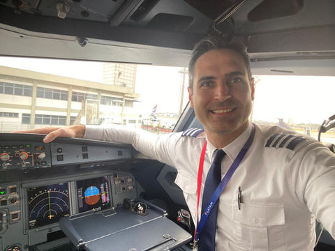 Piloto de linha aérea