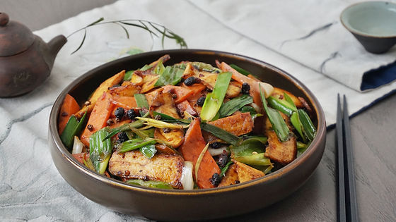 H9. 回鍋豆干 | Sautéed Dried Tofu in Chili Bean Sauce