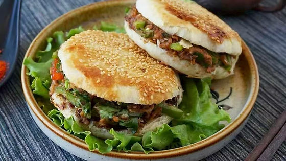 A8. 素肉加饃 | Chinese Veggie Burger