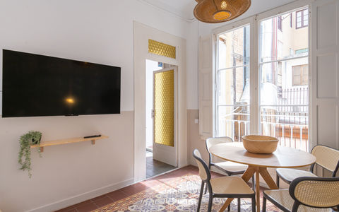 Precioso apartamento coliving con alquiler de habitaciones recién reformado en el Barrio de Sant Andreu. Gestionado en exclusiva por Haaus® Coliving Barcelona