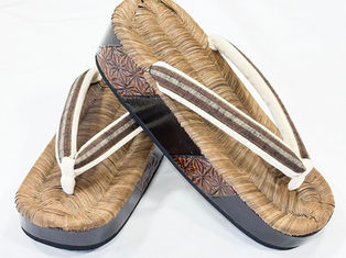 【現品限り】鎌倉彫の桐下駄がセール価格