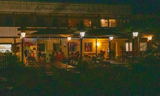 Duitsland Biergarten-2_edited.jpg