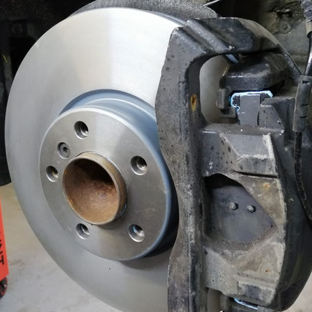 New brake discs and brake pads fitted by FLEETDOC technicians in Peterborough