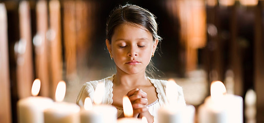 Menina que Praying