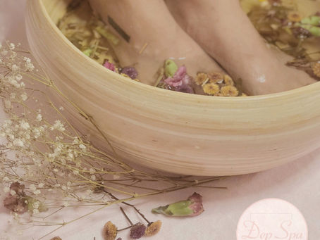 NGÂM CHÂN THẢO DƯỢC - liệu pháp xua tan mệt mỏi toàn cơ thể tuyệt diệu