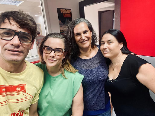 לפתוח או לא לפתוח את היחסים?