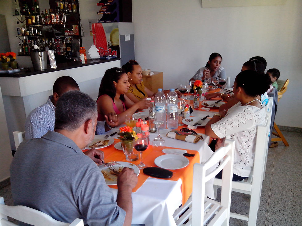 Hora de comer, não de conversar....