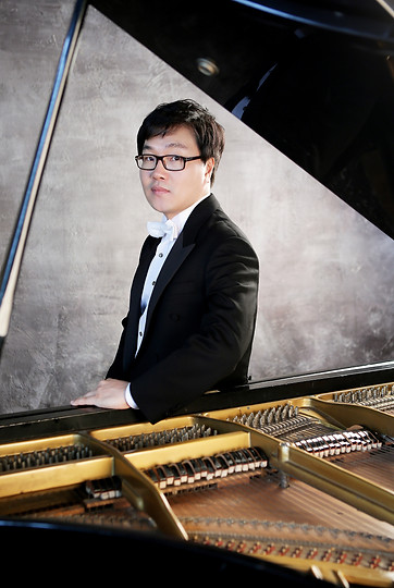 Korean Pianist in Malaysia