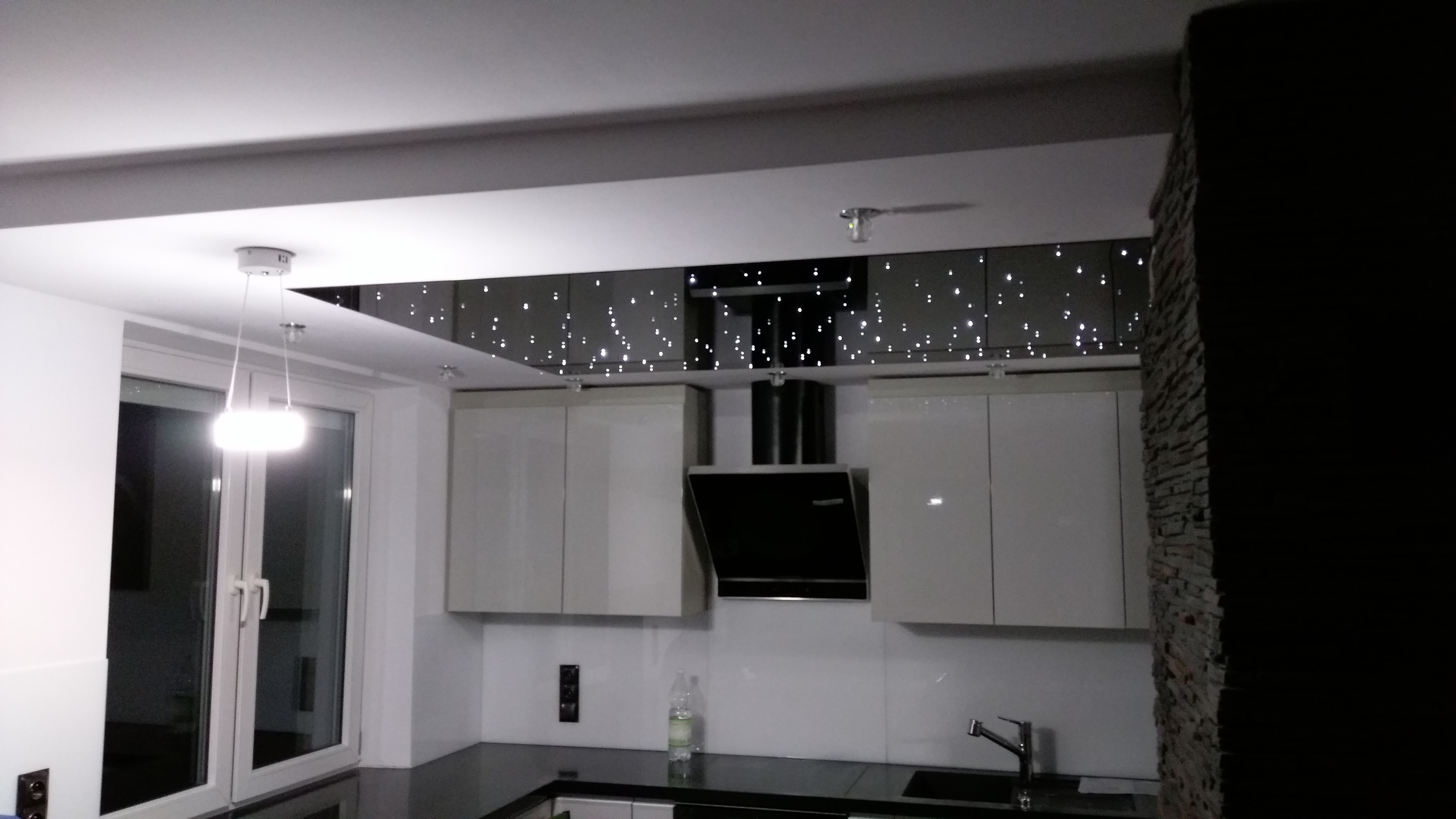 Sufit napinany z gwieździstym ni0360