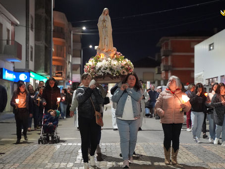 C/vídeo: Procissão das velas abre os Festejos em Honra do Nosso Senhor dos Milagres