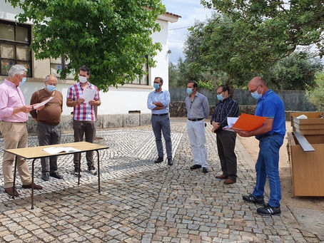 ESCOLA BÁSICA DE MOURONHO LEVA REQUALIFICAÇÃO DE ESPAÇOS
