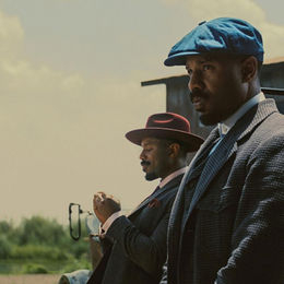 オータム・デュラルド・アーカポーが、ライアン・クーグラー監督の『罪人たち』をコダックの65mm ラージフォーマットフィルムで撮影