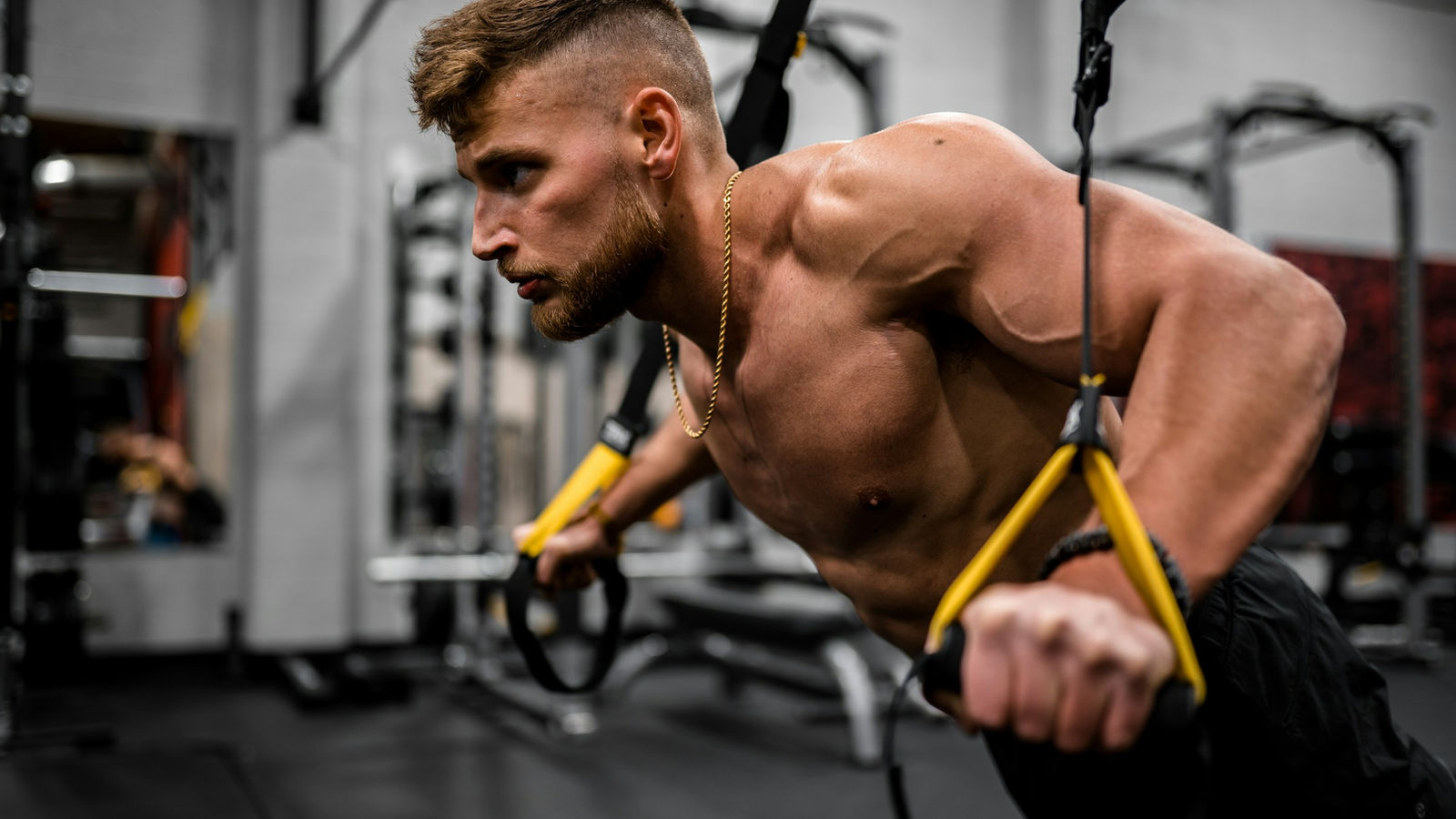 Bands and Chains: Does Variable Resistance Build Strength?