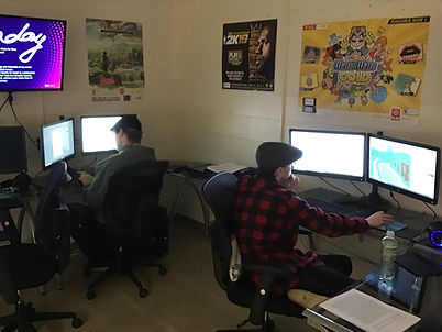 Gaming 2.JPG