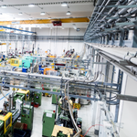 Globalmente, muitos fabricantes de materiais plásticos e de borracha, componentes e produtos acabados usam equipamentos de teste...