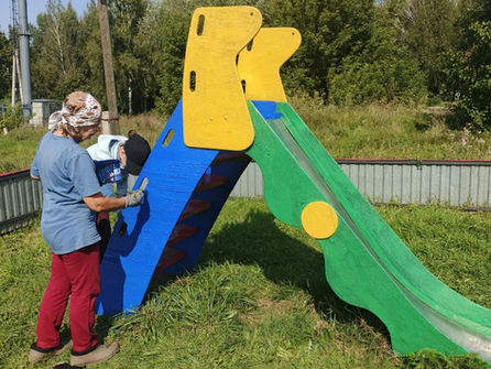 Яркие краски счастливого детства: обновили детскую площадку в Силантьево!